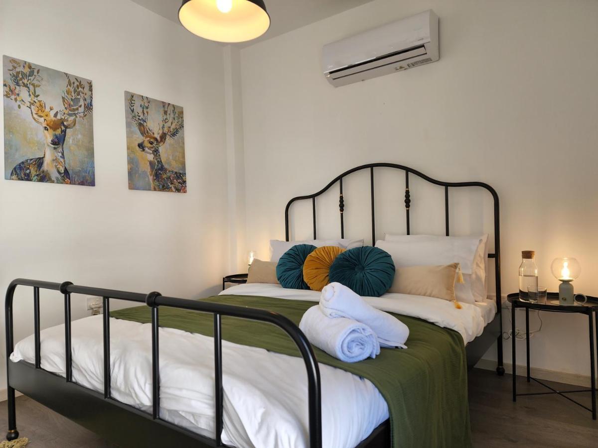 Frida'S Cozy Two Bedroom Apt Larnaca Exterior foto